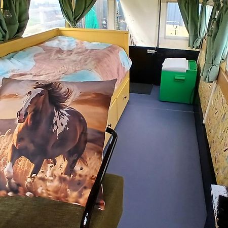 De Huifkar, Trekkershut Bij Sneek Otel Hommerts Dış mekan fotoğraf